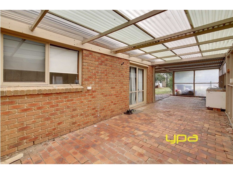 41 Rearden Crescent, Roxburgh Park VIC 3064