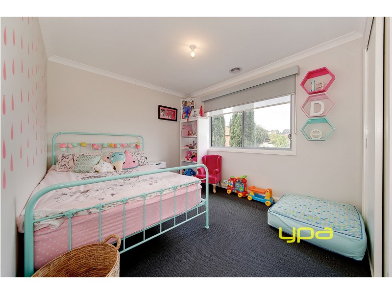 3/5 Bronco Court, Meadow Heights VIC 3048