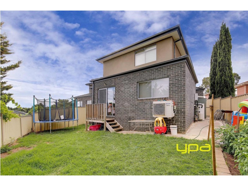 3/5 Bronco Court, Meadow Heights VIC 3048