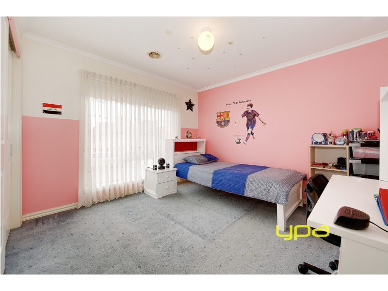 101 Donald Cameron Drive, Roxburgh Park VIC 3064