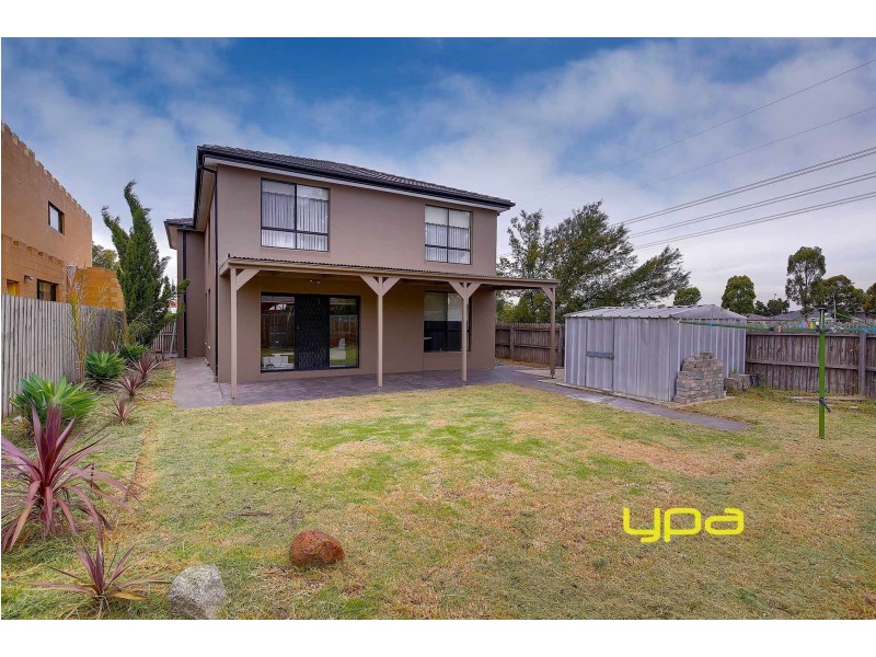 101 Donald Cameron Drive, Roxburgh Park VIC 3064