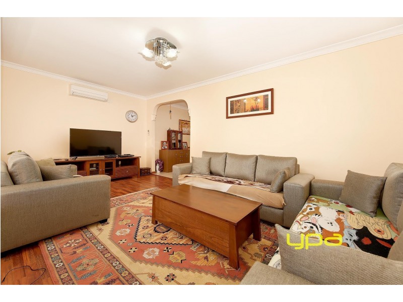 1/8 Seville Court, Meadow Heights VIC 3048