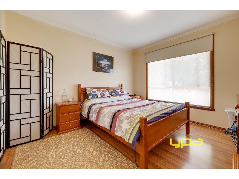 1/8 Seville Court, Meadow Heights VIC 3048