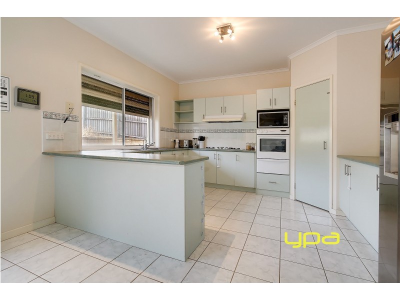 70 Dunfermline Avenue, Greenvale VIC 3059
