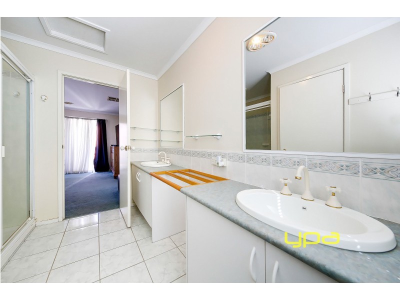 70 Dunfermline Avenue, Greenvale VIC 3059