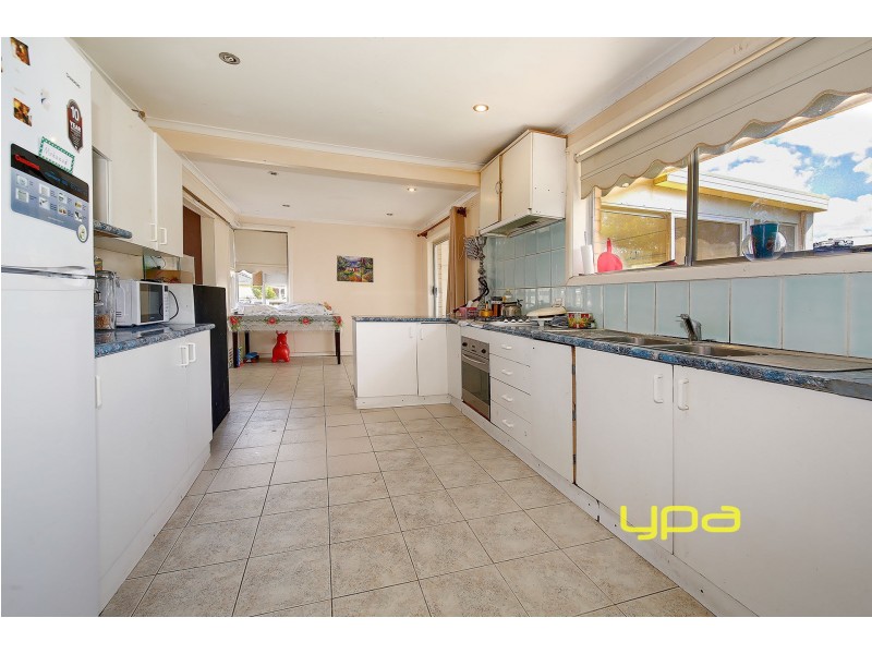 2 Emerald Street, Dallas VIC 3047