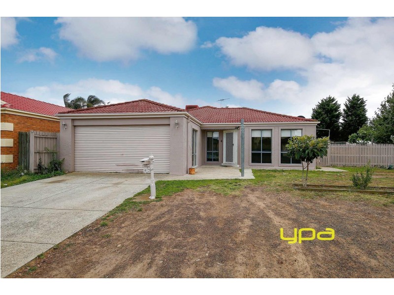 17 McLaurin Avenue, Roxburgh Park VIC 3064