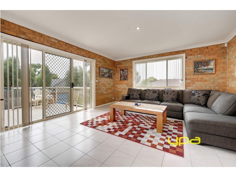 17 Cashmore Place, Roxburgh Park VIC 3064