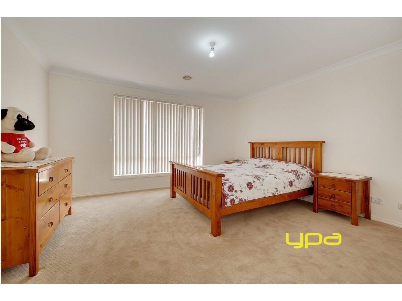 17 Cashmore Place, Roxburgh Park VIC 3064