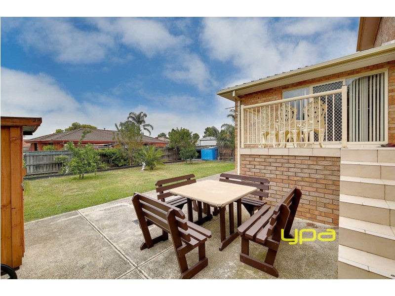 17 Cashmore Place, Roxburgh Park VIC 3064