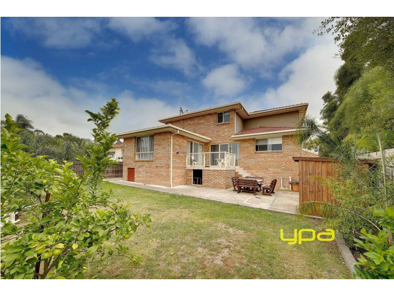 17 Cashmore Place, Roxburgh Park VIC 3064