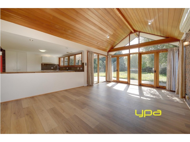 14 Addison Way, Roxburgh Park VIC 3064