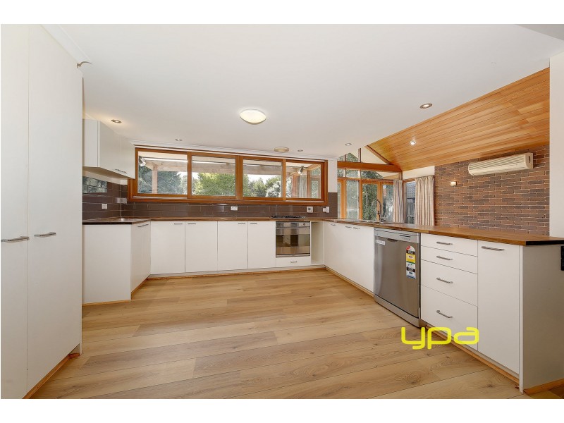 14 Addison Way, Roxburgh Park VIC 3064