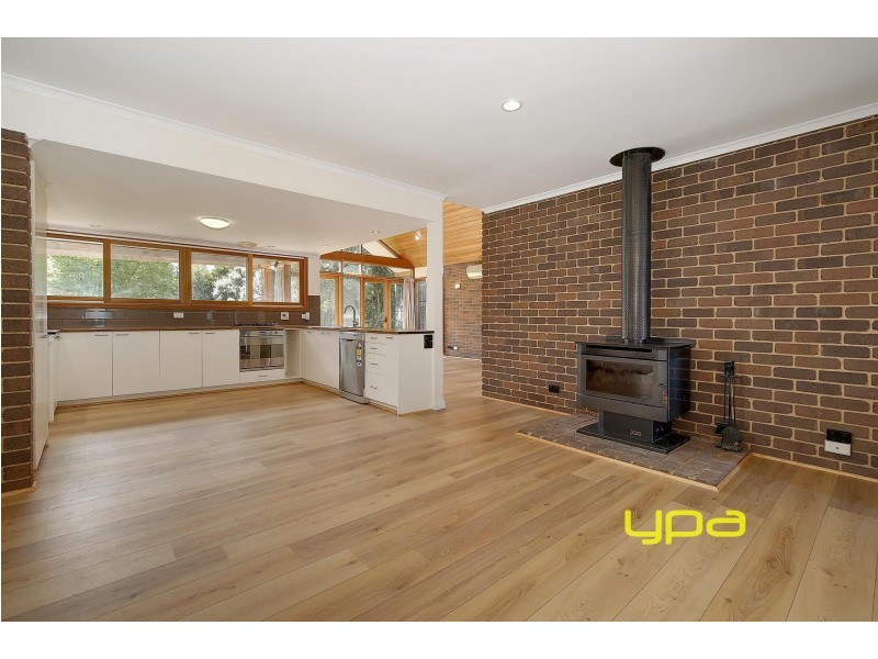 14 Addison Way, Roxburgh Park VIC 3064