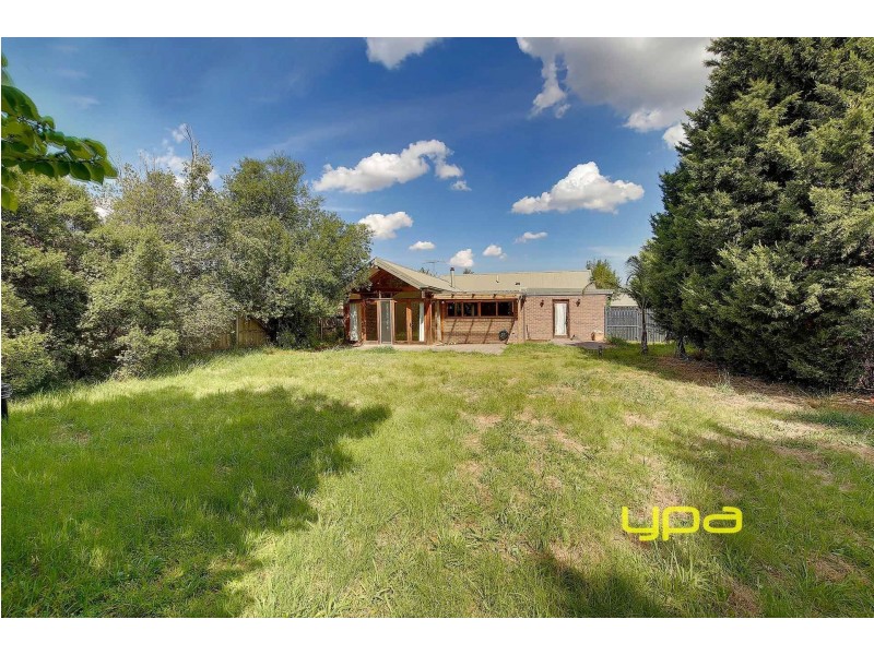 14 Addison Way, Roxburgh Park VIC 3064