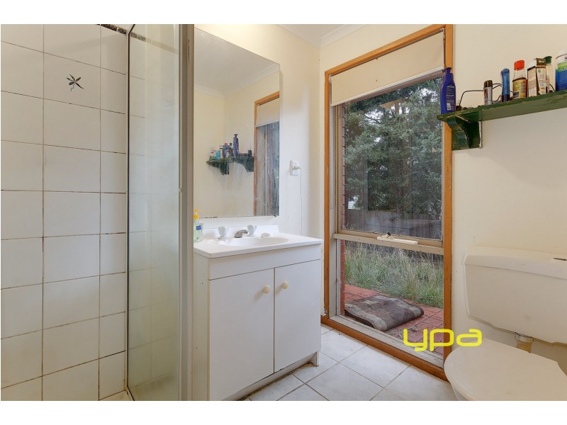 5 Themeda Court, Meadow Heights VIC 3048