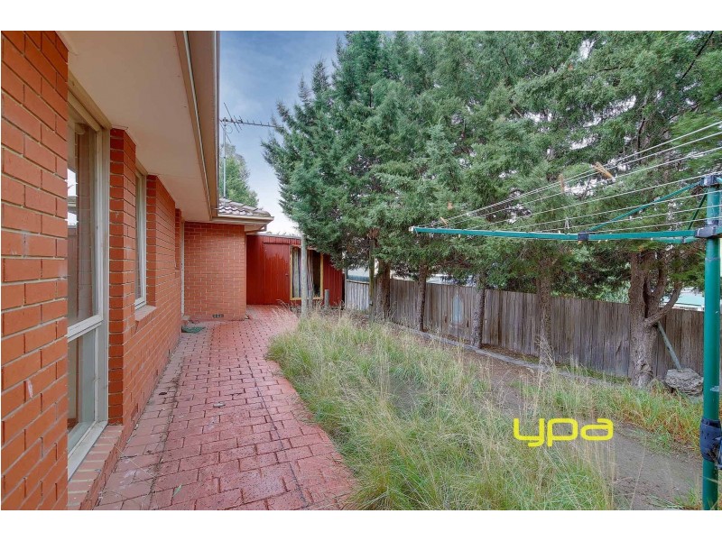 5 Themeda Court, Meadow Heights VIC 3048