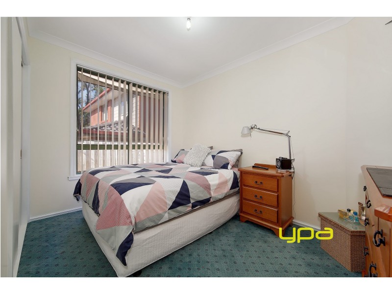 9 Pinnock Avenue, Roxburgh Park VIC 3064