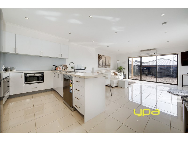 76 Baronial Way, Craigieburn VIC 3064