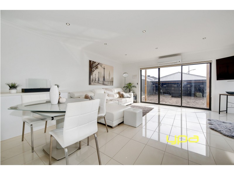 76 Baronial Way, Craigieburn VIC 3064