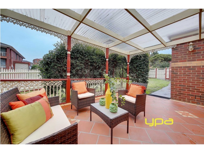 1 Reynolds Court, Roxburgh Park VIC 3064