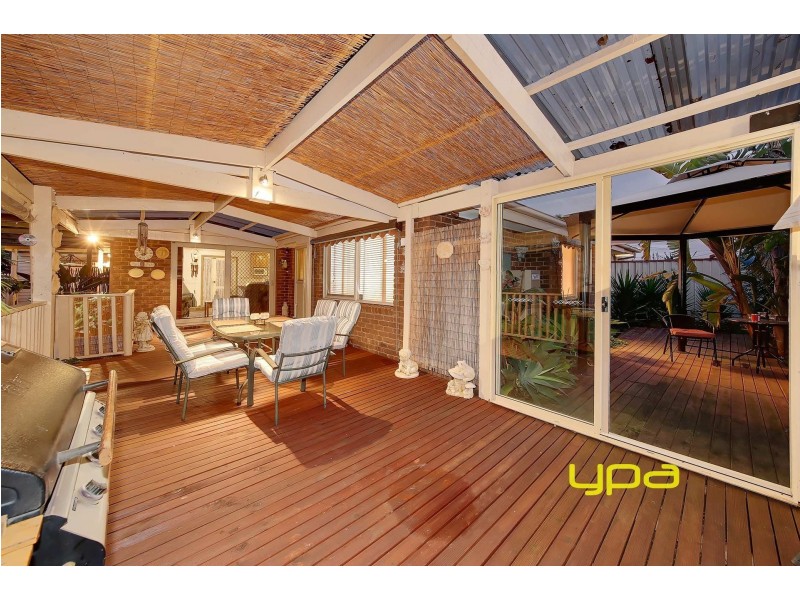 16 Magpie Court, Meadow Heights VIC 3048