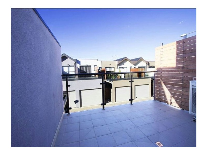 4/24 Featherpark Way, Craigieburn VIC 3064