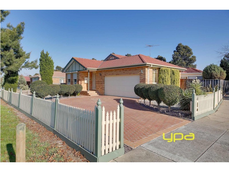 45 St Clair Boulevard, Roxburgh Park VIC 3064