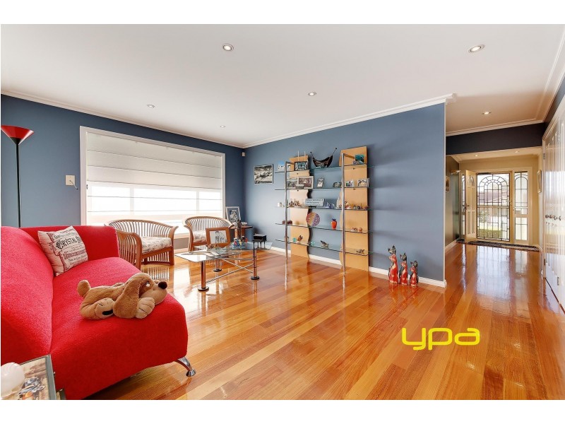 45 St Clair Boulevard, Roxburgh Park VIC 3064