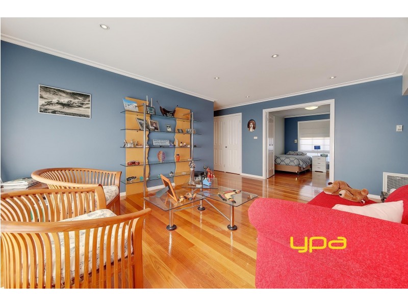 45 St Clair Boulevard, Roxburgh Park VIC 3064