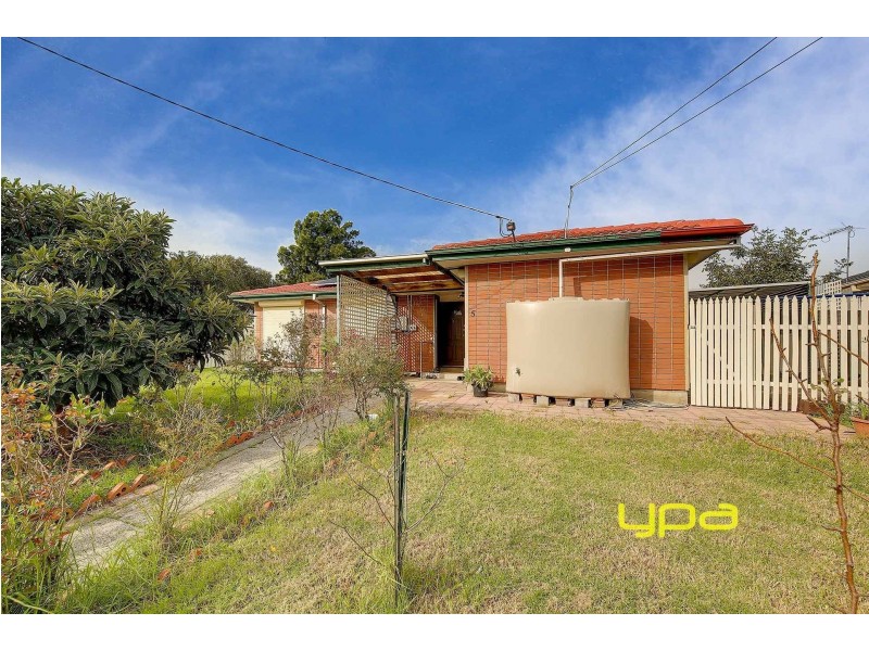 5 Melwood Court, Meadow Heights VIC 3048