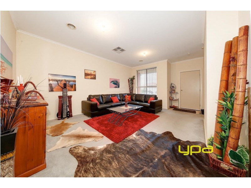 22 Wrigley Crescent, Roxburgh Park VIC 3064