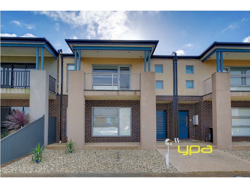 8 Brookvale Court, Roxburgh Park VIC 3064