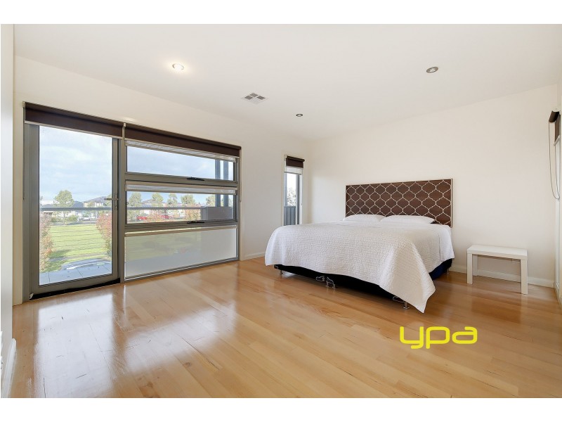 8 Brookvale Court, Roxburgh Park VIC 3064