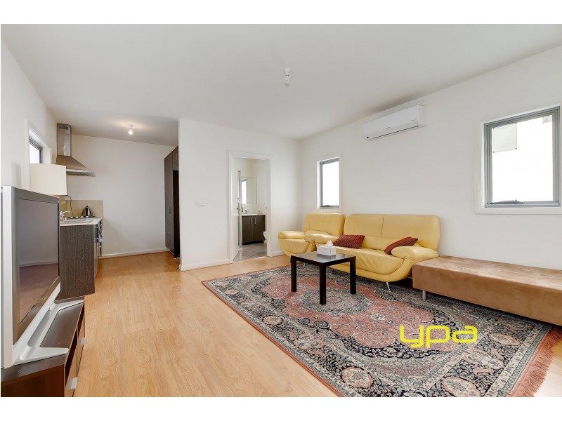 8 Brookvale Court, Roxburgh Park VIC 3064