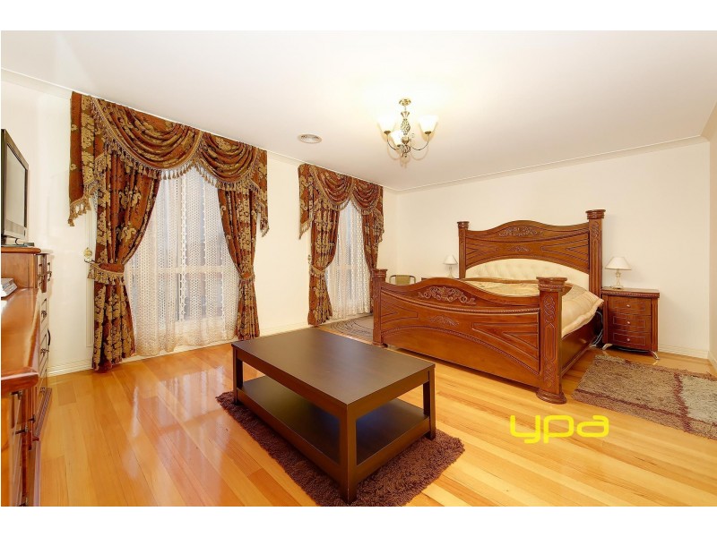 3 Neptune Street, Roxburgh Park VIC 3064