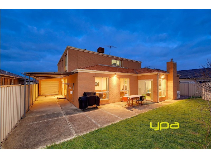 3 Neptune Street, Roxburgh Park VIC 3064