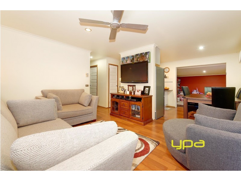 1 Kanooka Grove, Meadow Heights VIC 3048