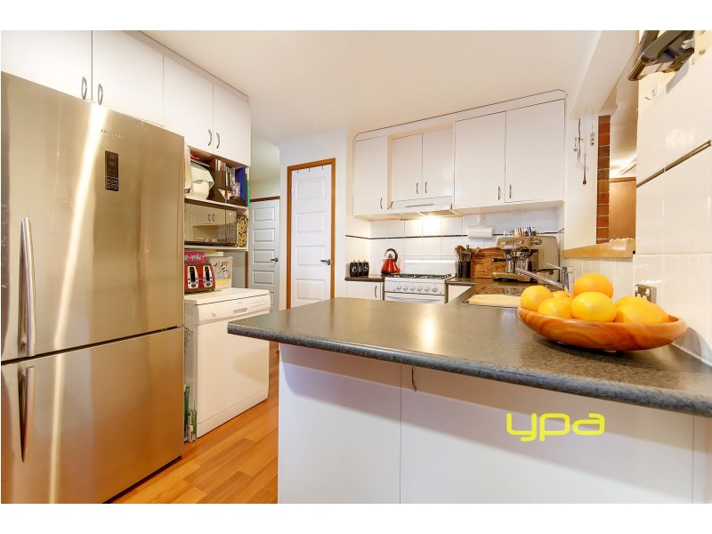 1 Kanooka Grove, Meadow Heights VIC 3048