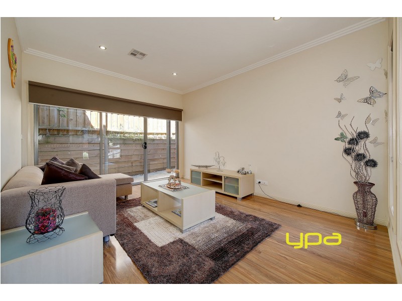 4/64 Lorraine Crescent, Jacana VIC 3047