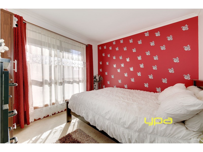 1 Dillwynia Place, Meadow Heights VIC 3048