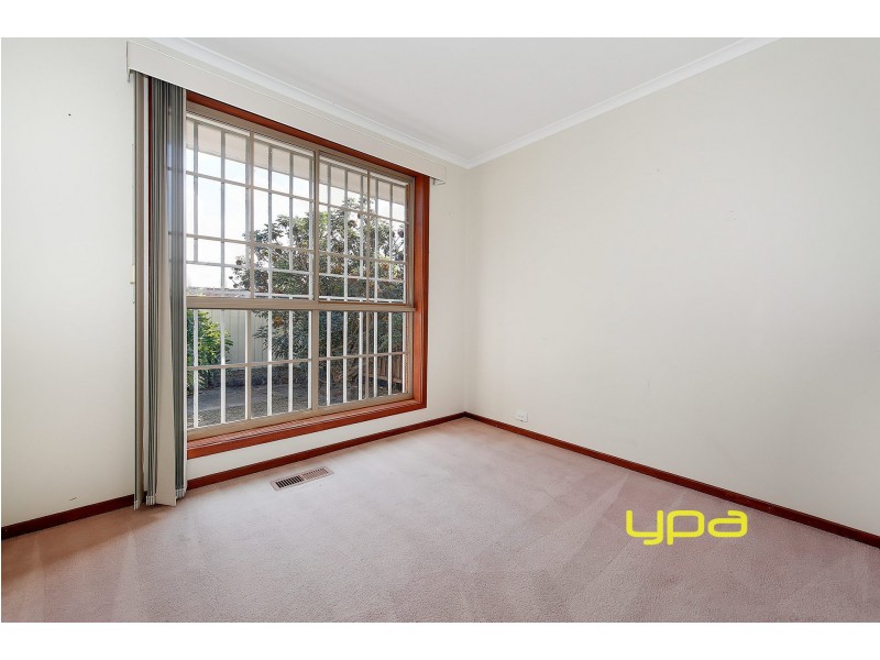 2/11 Opal Court, Meadow Heights VIC 3048