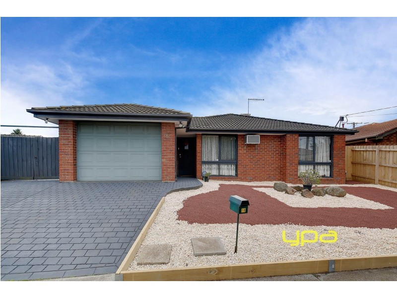 18 Dunkeld Street, Meadow Heights VIC 3048