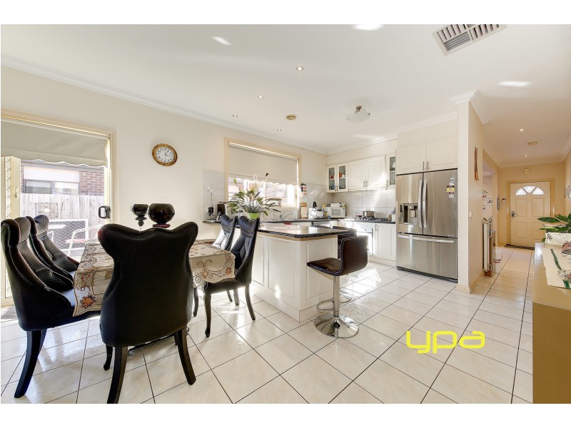 3 Pinelea Court, Roxburgh Park VIC 3064