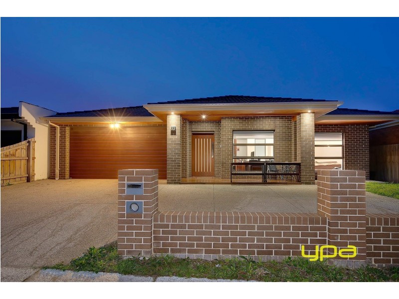 22 Lightwood Crescent, Meadow Heights VIC 3048