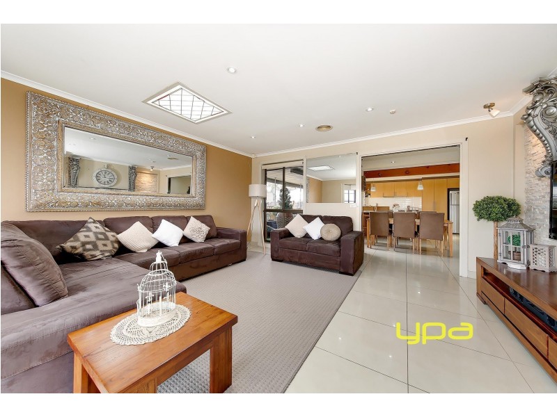 9 Karoonda Court, Meadow Heights VIC 3048