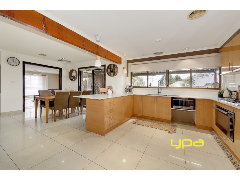 9 Karoonda Court, Meadow Heights VIC 3048