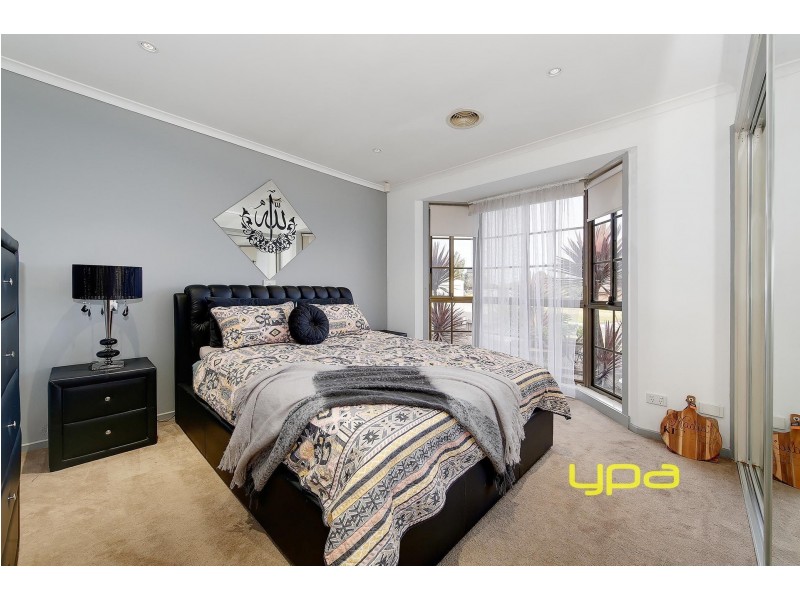 9 Karoonda Court, Meadow Heights VIC 3048