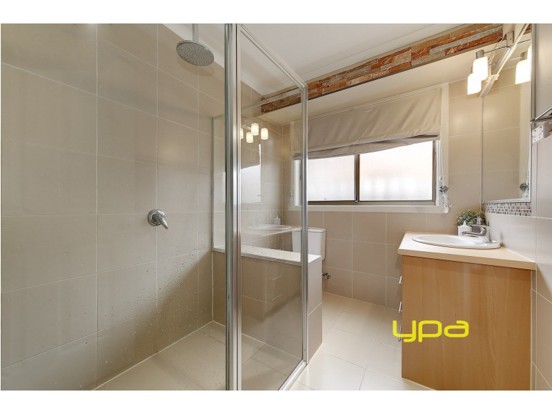 9 Karoonda Court, Meadow Heights VIC 3048