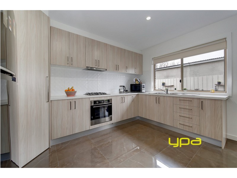 3/24 Milford Court, Meadow Heights VIC 3048